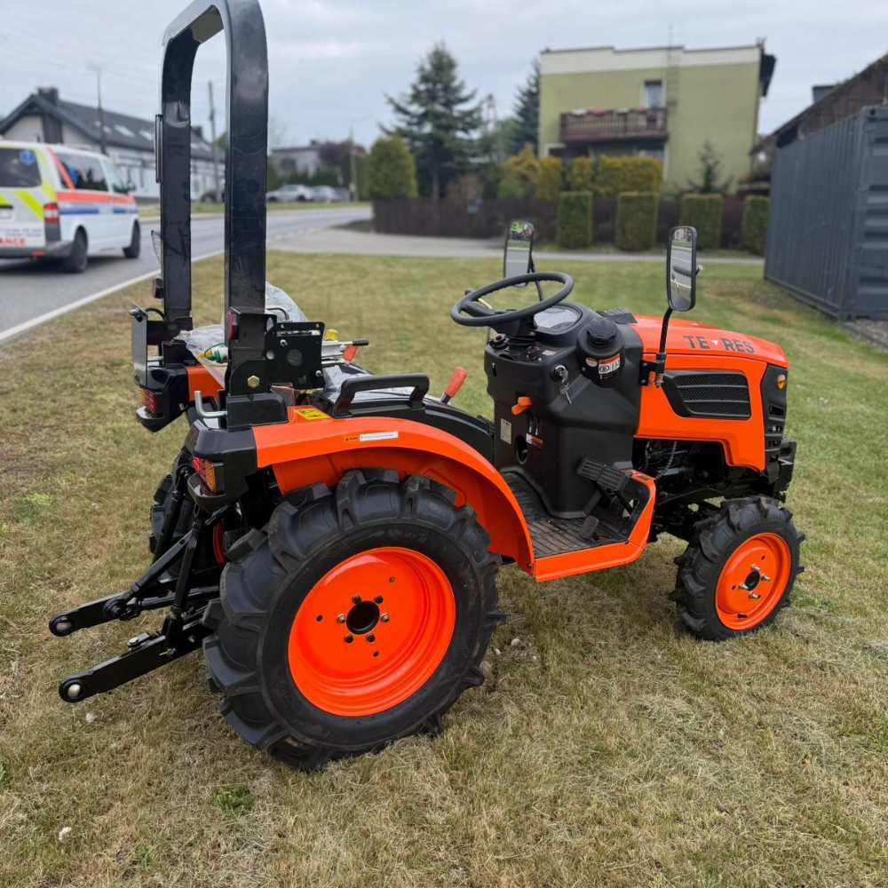 Ciągnik TERRES T25 - obrazek 5